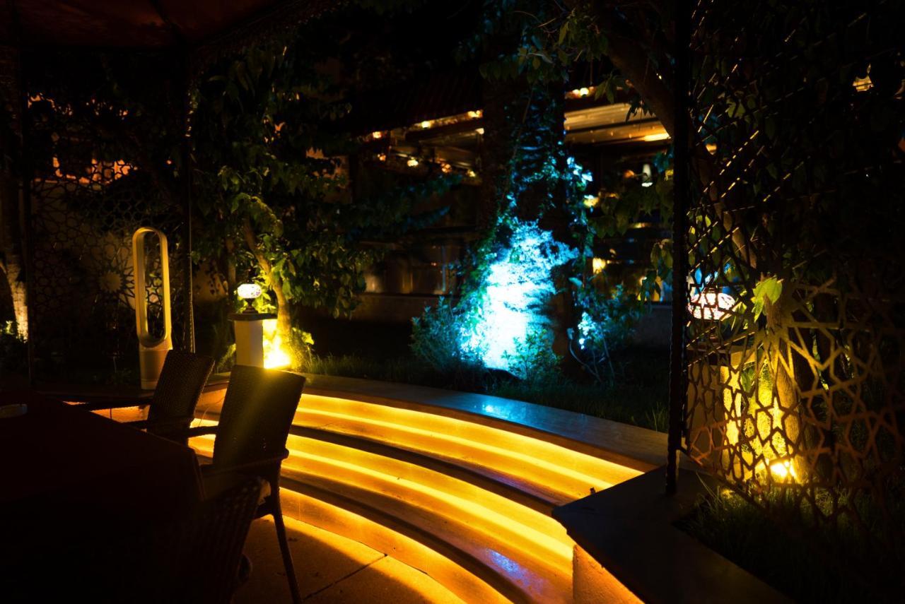 No2 Hotel By Suekrue Adalar Luaran gambar